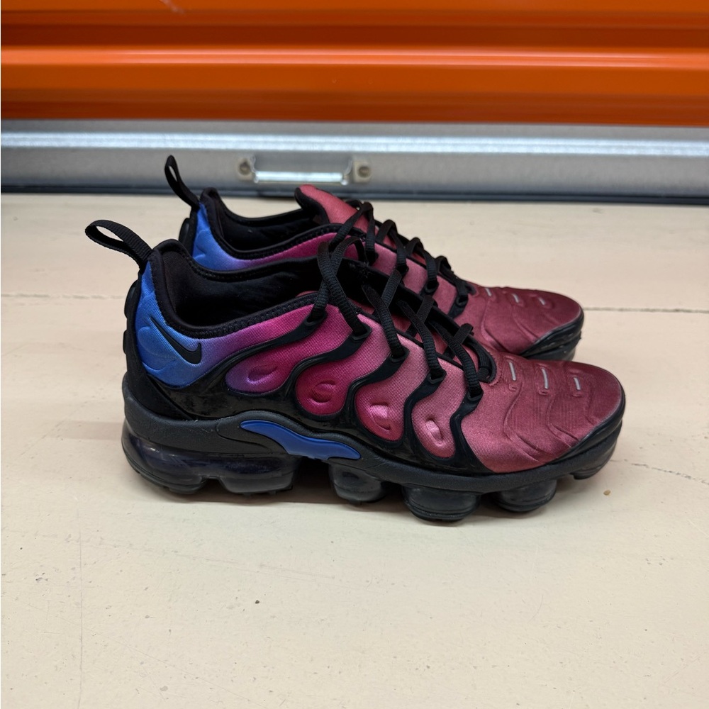 Nike VaporMax Gradient Sneakers - Black and Purple